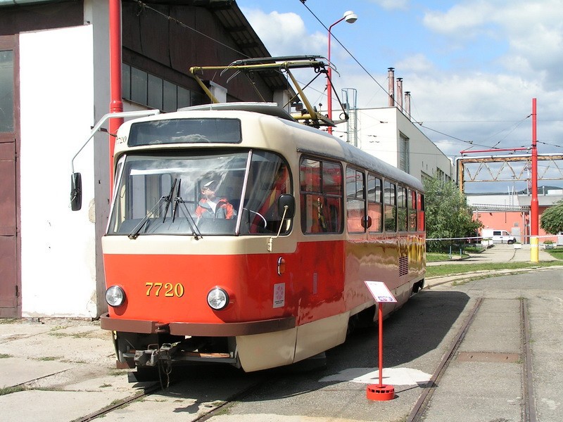 Tatra T3 #7720