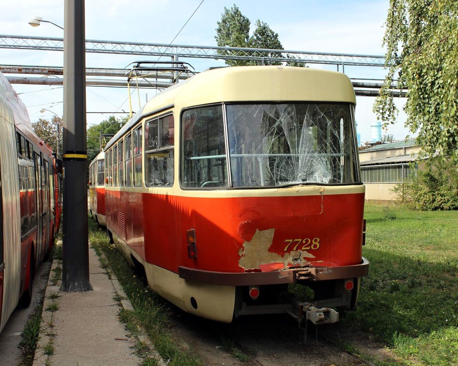 Tatra T3 #7728