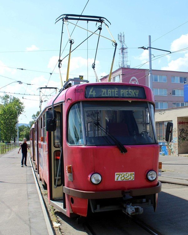 Tatra T3 #7825
