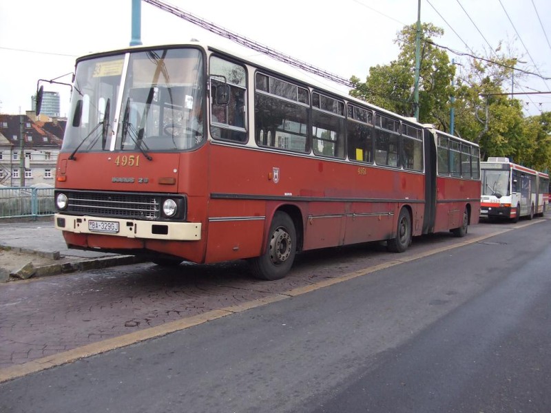 Ikarus 280 #4951