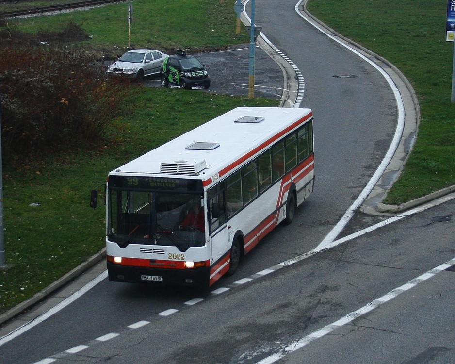 Ikarus 415 #2022