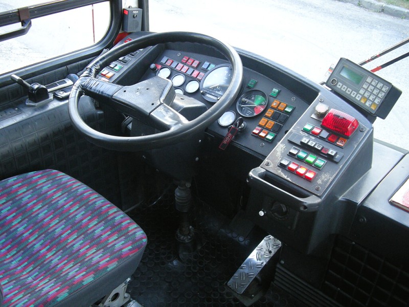 Ikarus 415 #2024