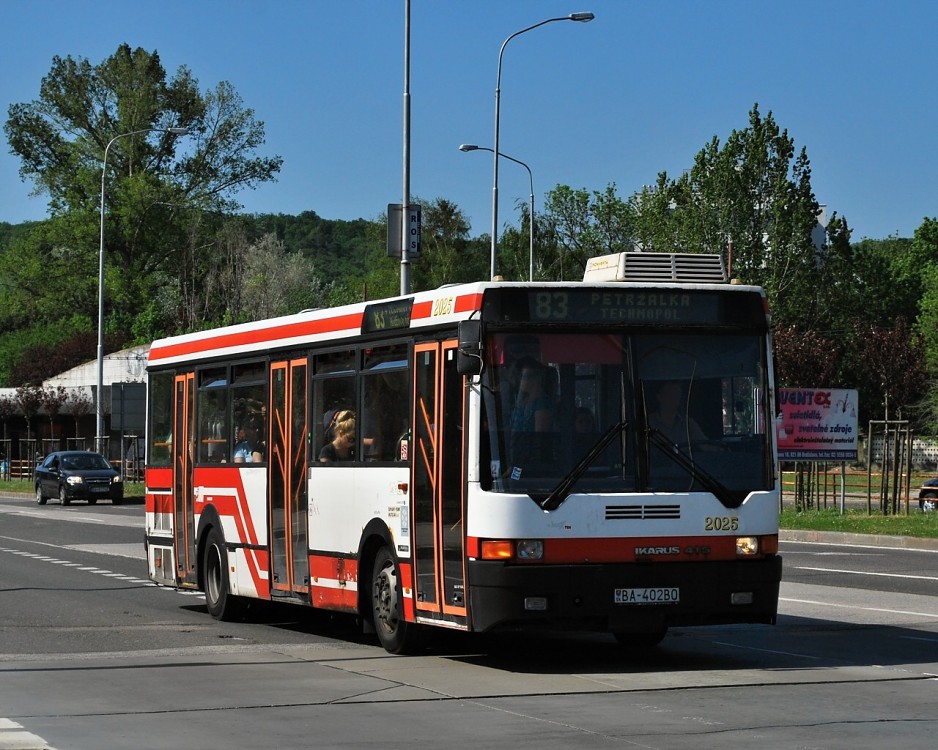 Ikarus 415 #2025