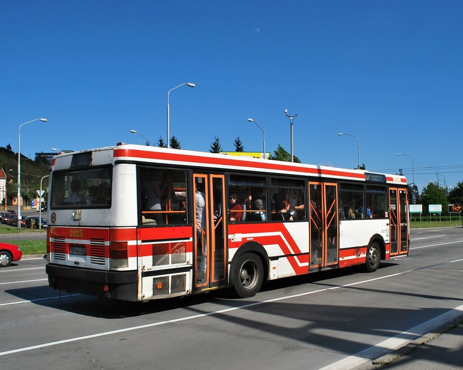 Ikarus 415 #2025