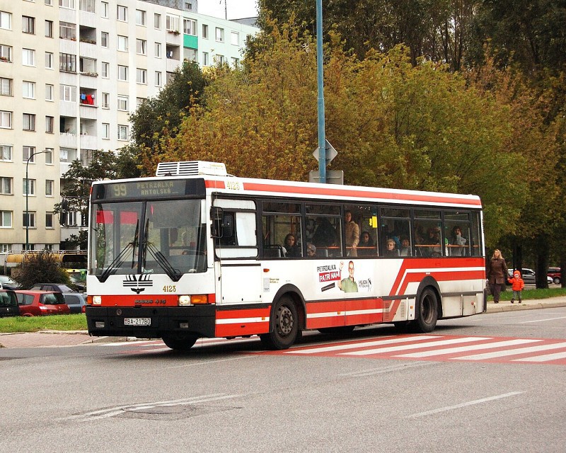 Ikarus 415 #4123