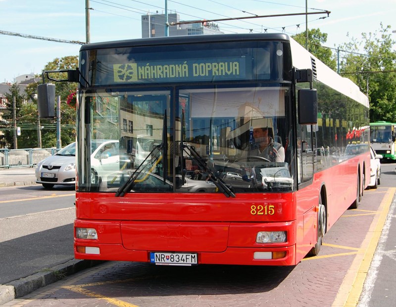 Záložné vozidlá (prenajaté) - MAN NL 313-15M #8215