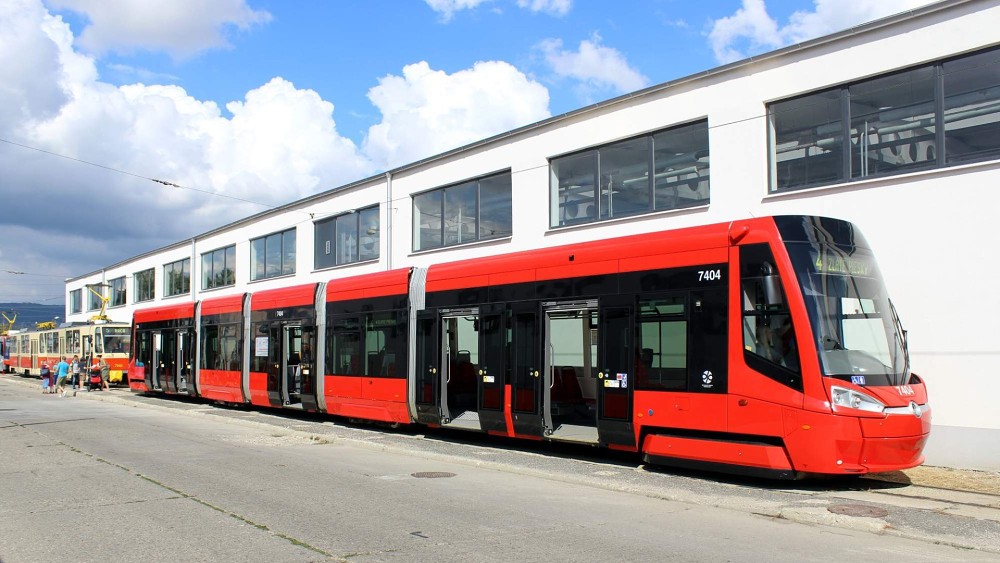 Škoda 29T ForCity Plus #7404
