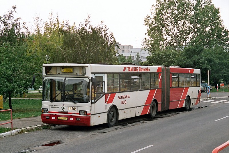 TAM 272 A 180 M #1402
