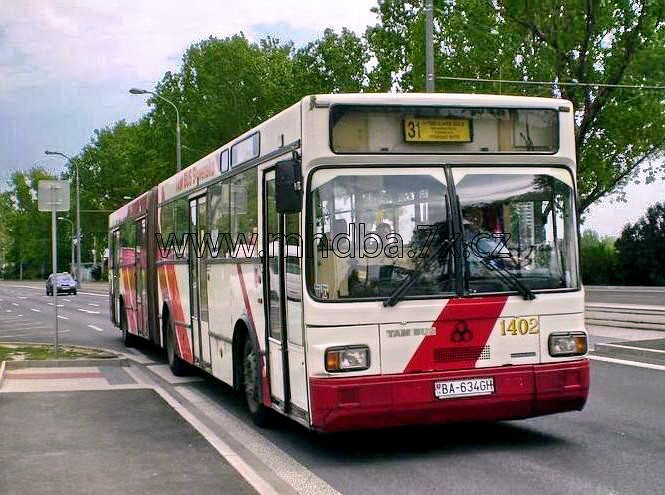 TAM 272 A 180 M #1402