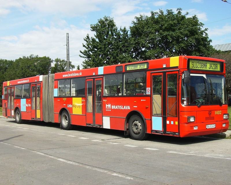 TAM 272 A 180 M #1402