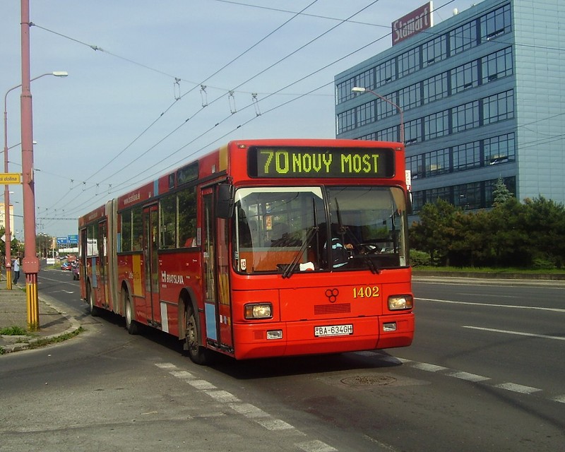 TAM 272 A 180 M #1402