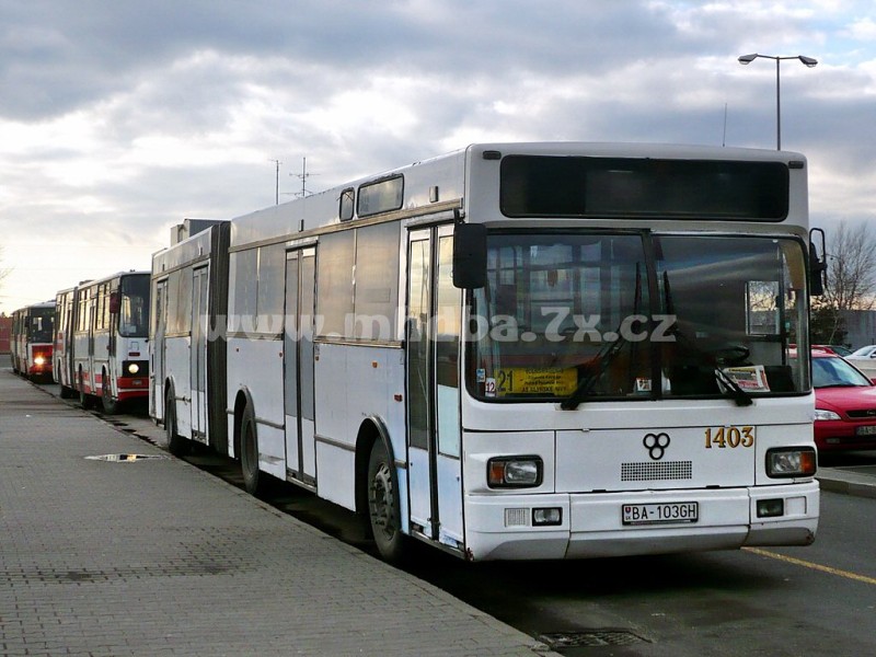 TAM 272 A 180 M #1403