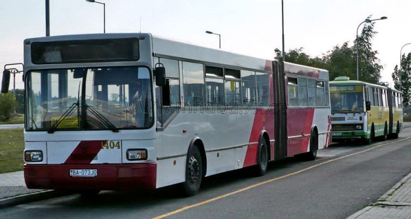 TAM 272 A 180 M #1404