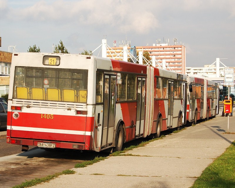 TAM 272 A 180 M #1405