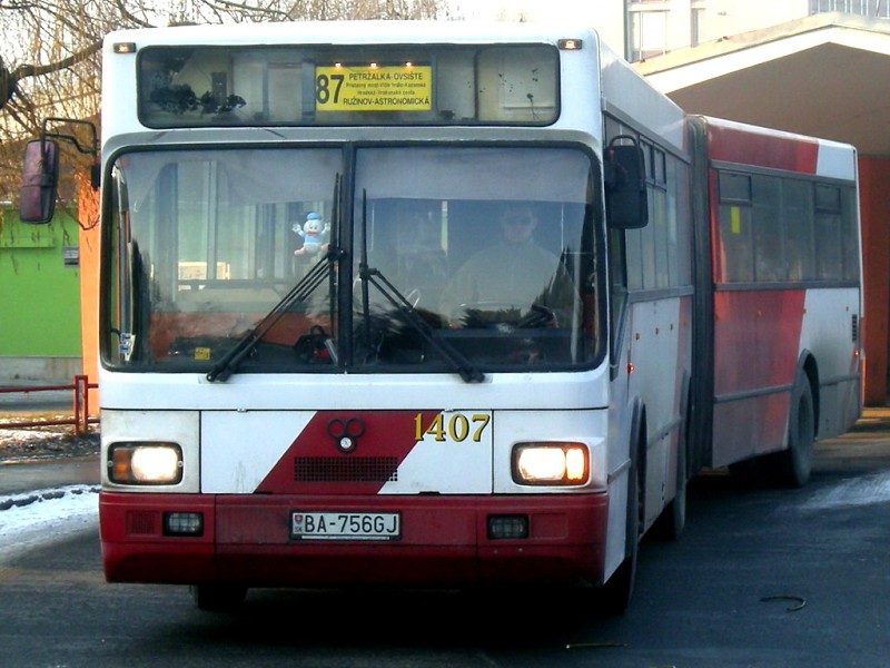 TAM 272 A 180 M #1407