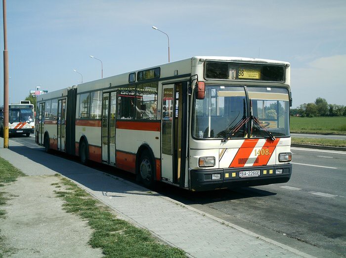 TAM 272 A 180 M #1408
