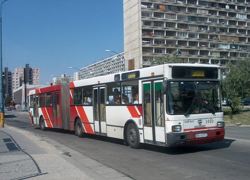 TAM 272 A 180 M #1410
