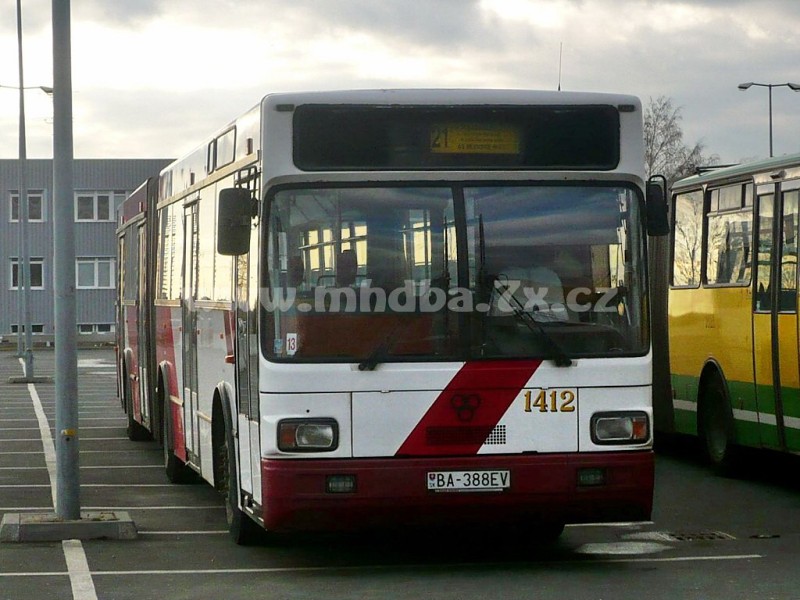 TAM 272 A 180 M #1412