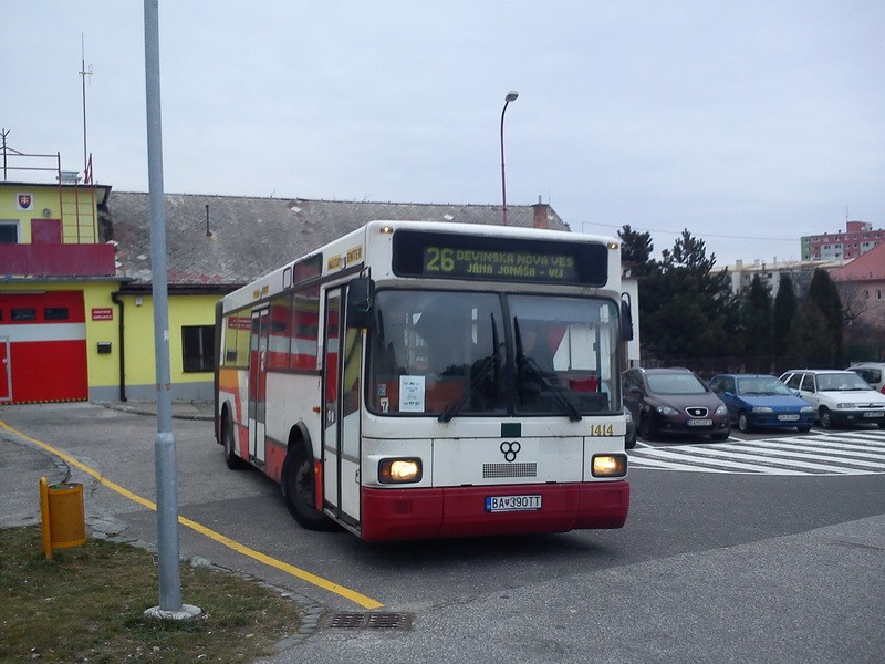 TAM 272 A 180 M #1414