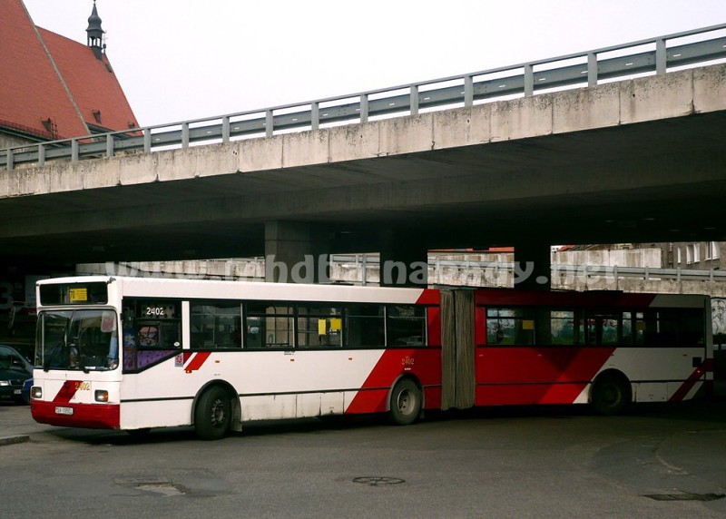TAM 272 A 180 M #2402