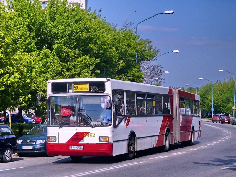 TAM 272 A 180 M #2402