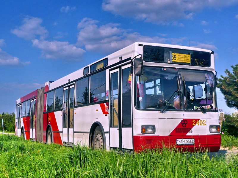 TAM 272 A 180 M #2402