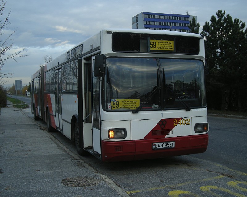 TAM 272 A 180 M #2402