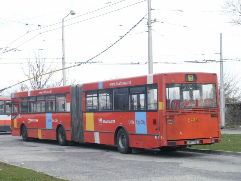 TAM 272 A 180 M #2404