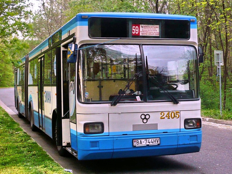 TAM 272 A 180 M #2405